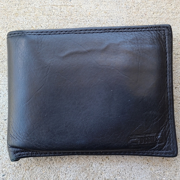 Fossil Other - Fossil Wallet